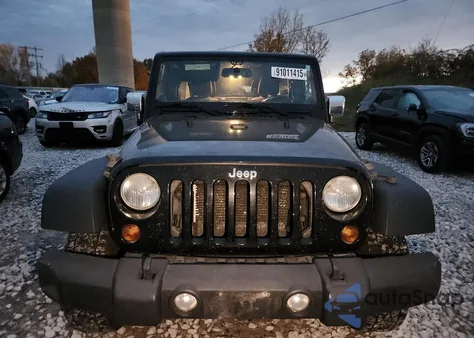 2013 Jeep Wrangler Unlimited Sport из США, поврежденный, VIN 1C4BJWDG1DL623065